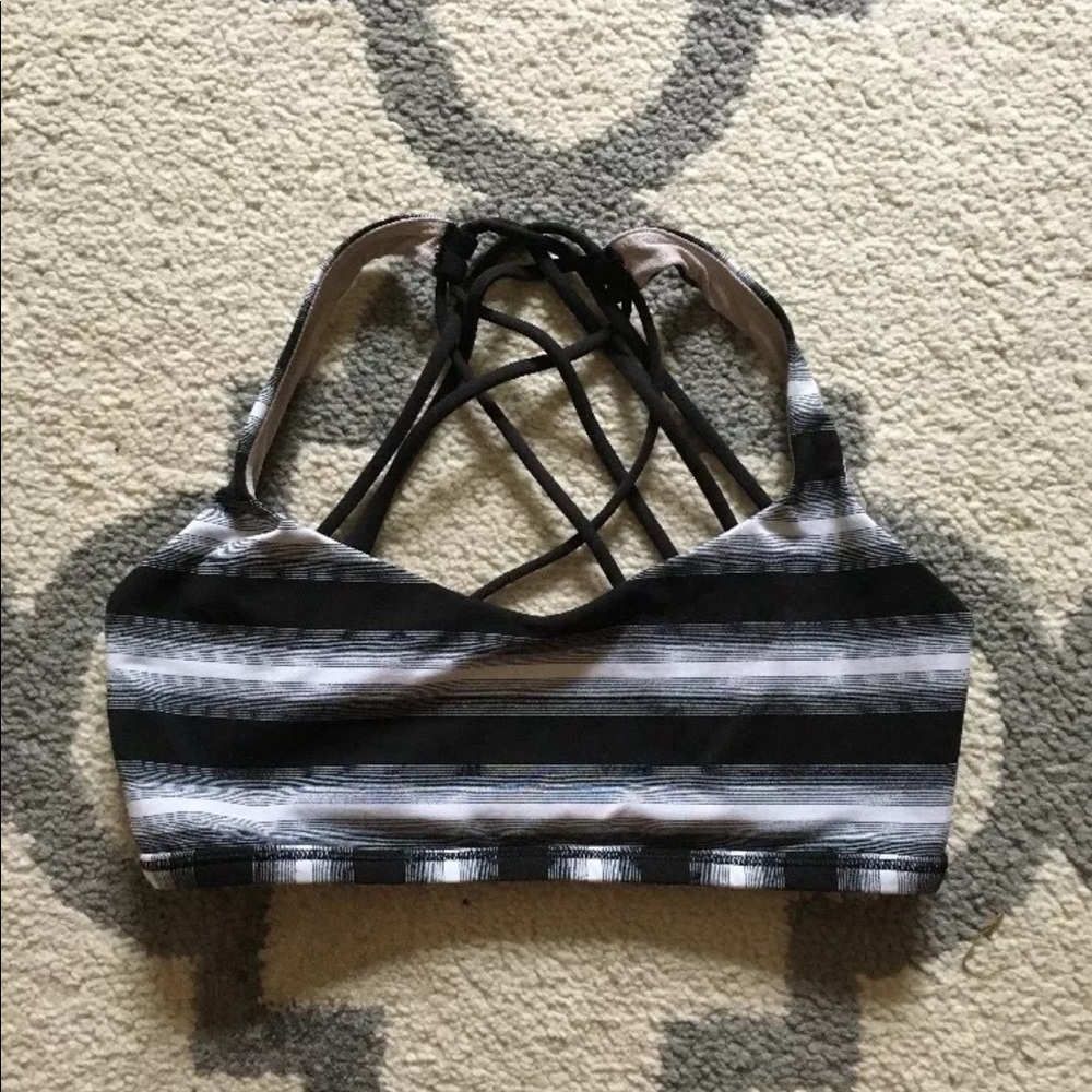 Lululemon free to be wild bra size 6